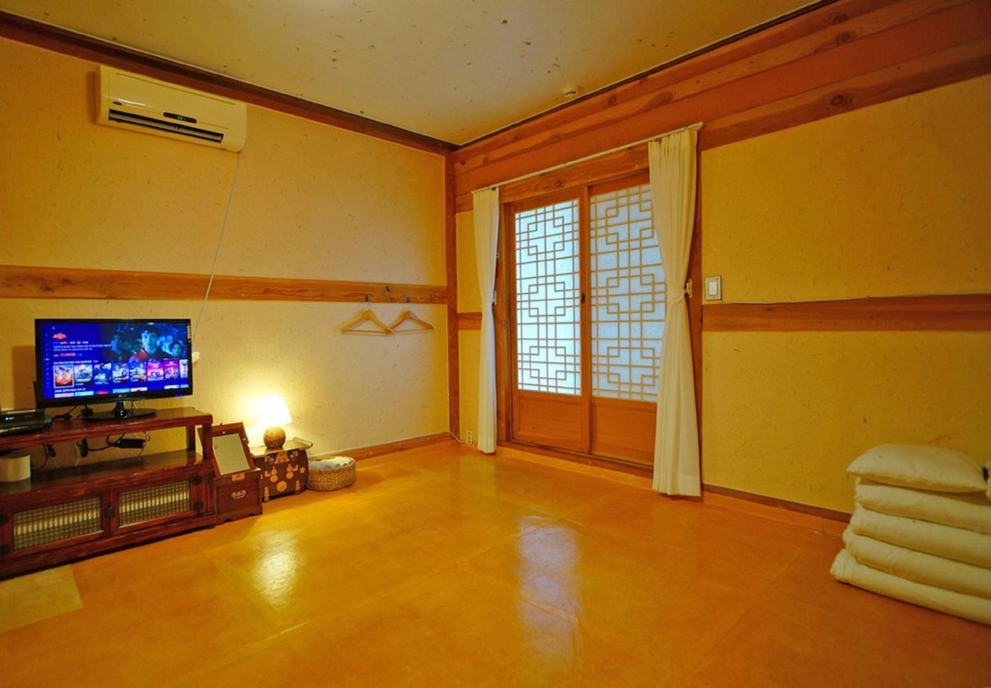 Hanok Gotaek Goeul Jeonju Eksteriør billede