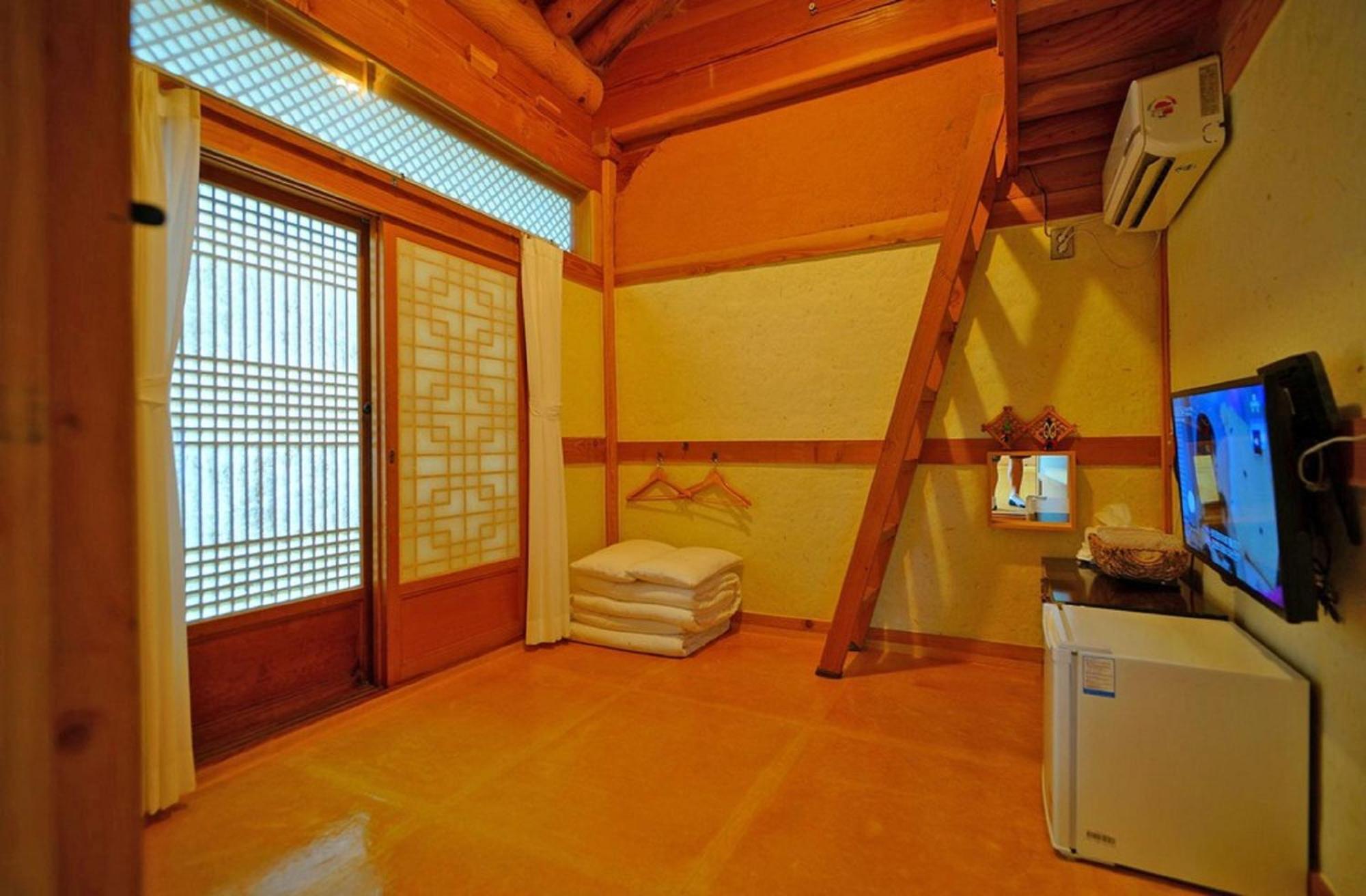 Hanok Gotaek Goeul Jeonju Eksteriør billede